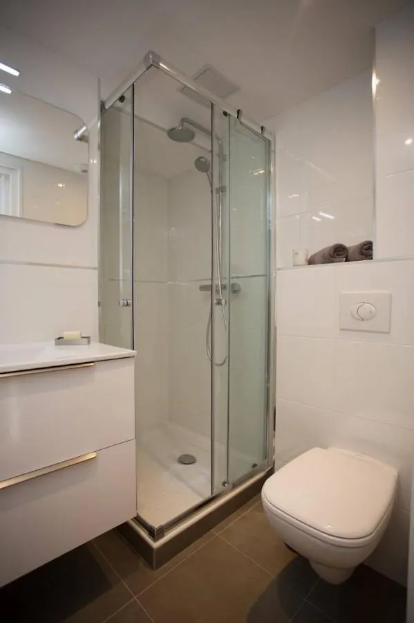 F2 Terrasse, Moderne, Hyper Centre, Clim, Ascenseur- Dubouchage Apartment Nice